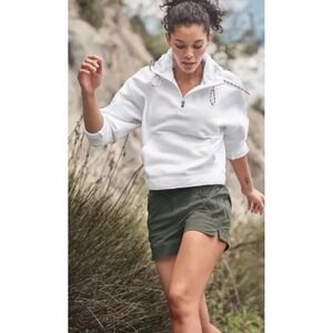 Athleta Women's Trekkie North Short Olive Green Dark Size 6